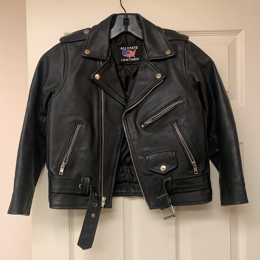 Leather Jacket With Harley-Davidson Patch - image 2